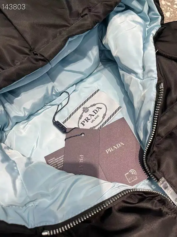 Prada S-XL 26yr101 (6)